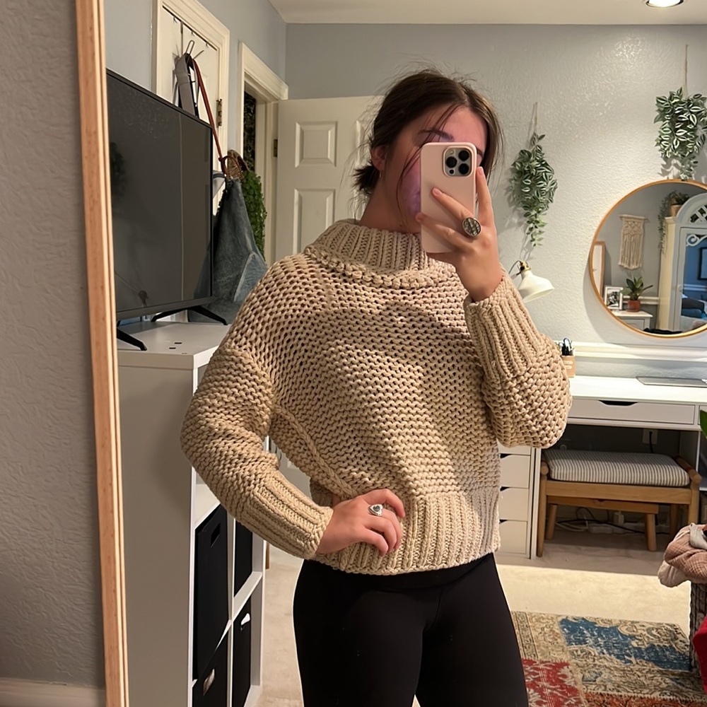 *brand new* FP SEMI-CHUNKY NUDE KNIT SWEATER